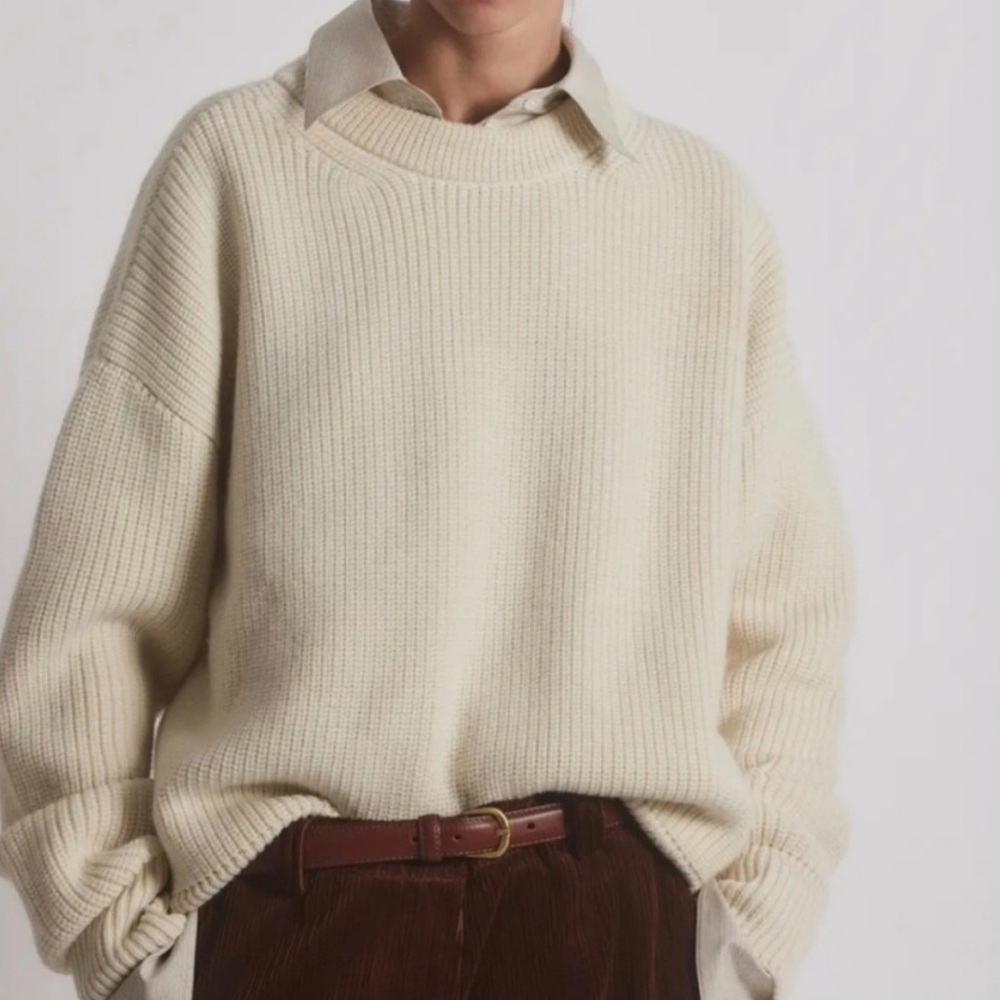 Janessa Leon sweater cream size medium